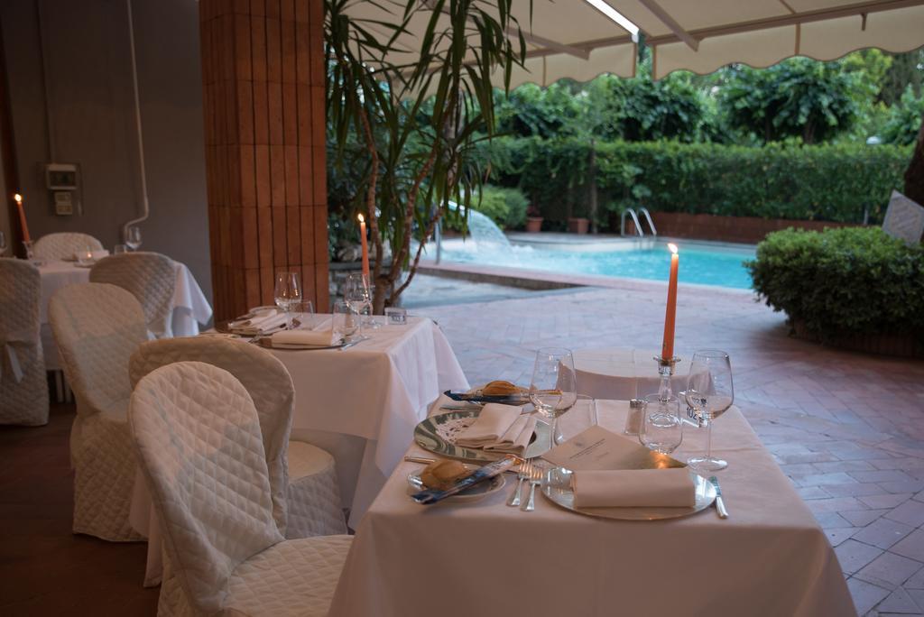 Grand Hotel Tamerici & Principe มอนเตกาตินี แตร์เม ภายนอก รูปภาพ